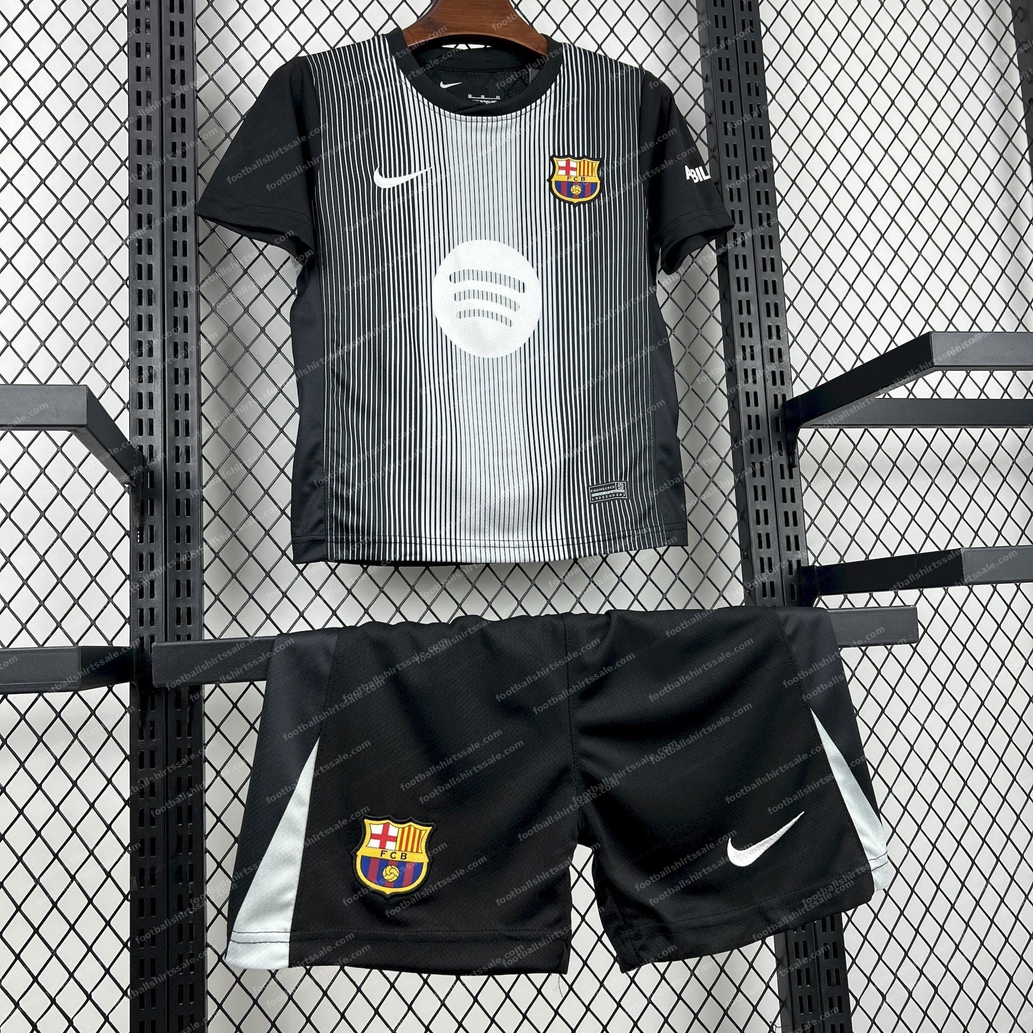2025/2026 Kids Size Barcelona Black Goalkeeper Football Kit - Detail 6